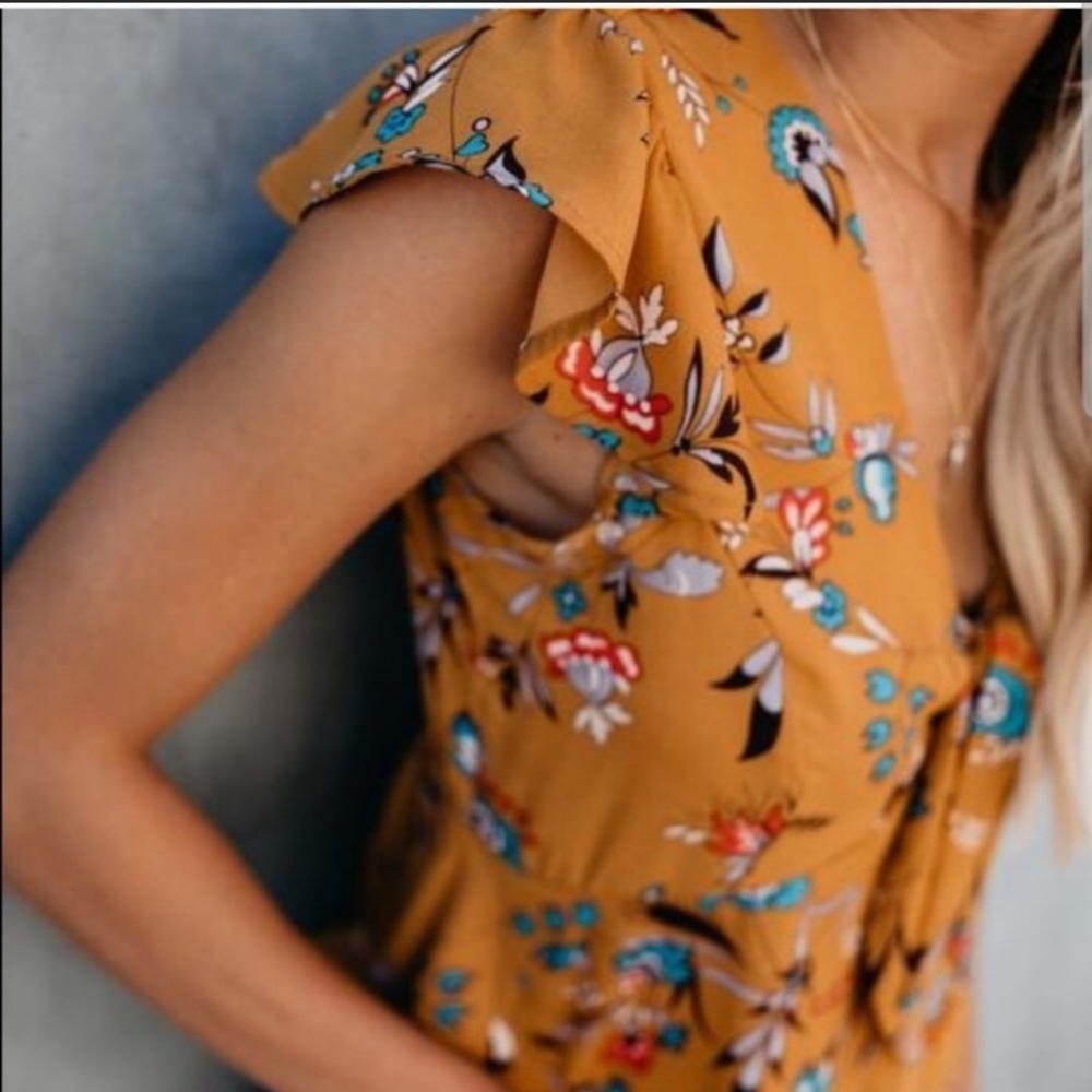 🎉HOST PICK🎉Fall Peplum Floral Top - Picture 3 of 7